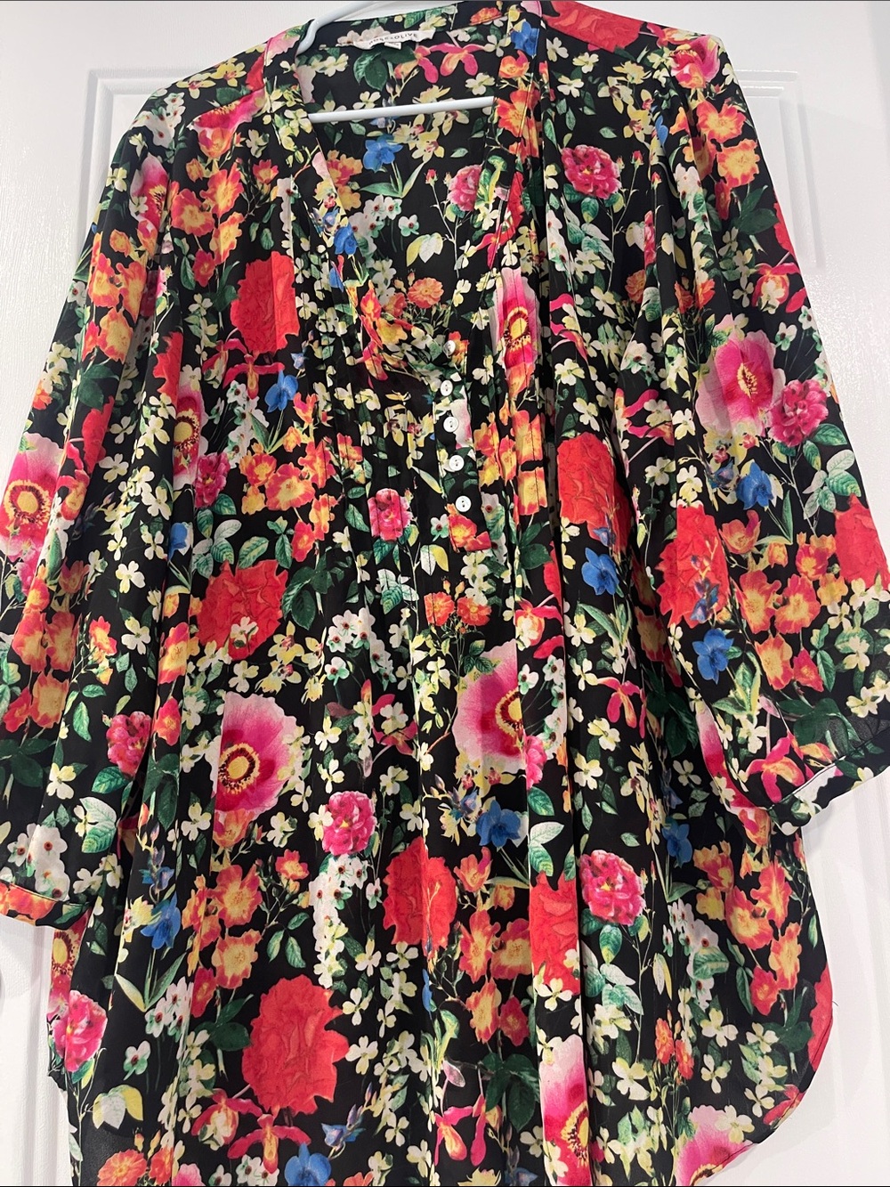 Rose & Olive Black Floral Button-Front Blouse